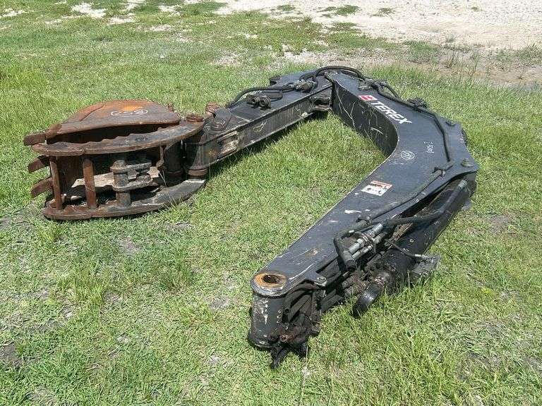Terex Loader Arm with Bucket