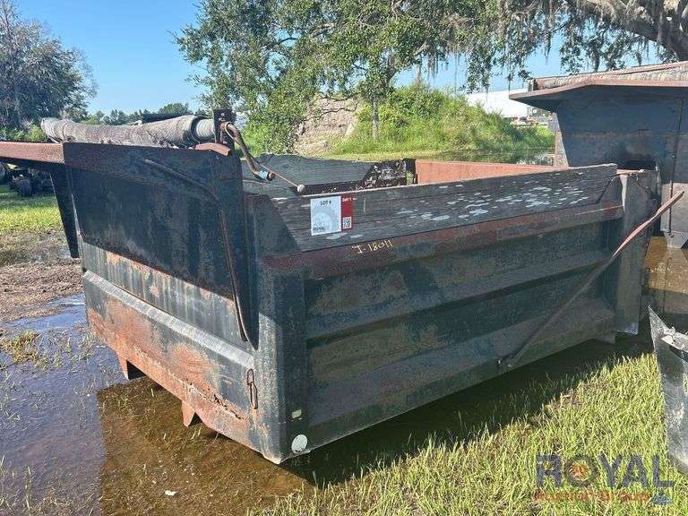 Dump Truck Body with Tarp System