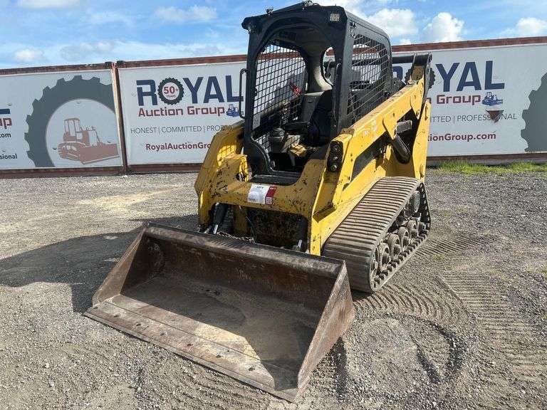2014 Caterpillar 257D Compact Track Loader Skid Steer