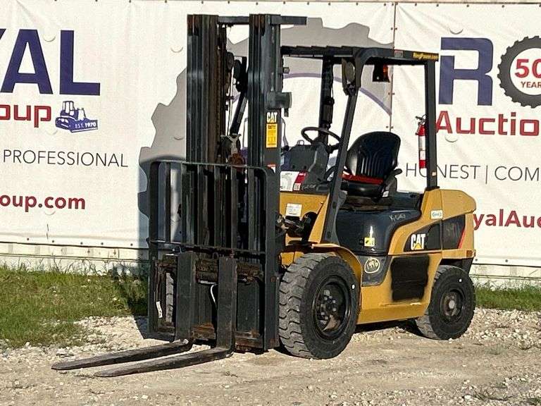 2019 Caterpillar DP35N Forklift