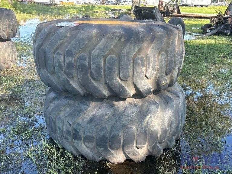 2 Caterpillar Loader Tires 23.5x25