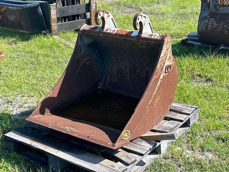 2021 VemaTEC 30in Excavator Bucket