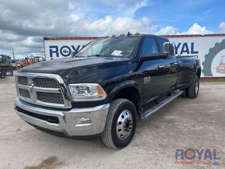 2015 Ram 3500 4x4 Crew Cab Pickup Truck