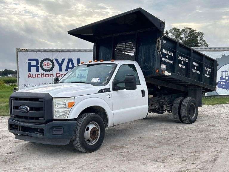 2015 Ford F-350 Dump Truck