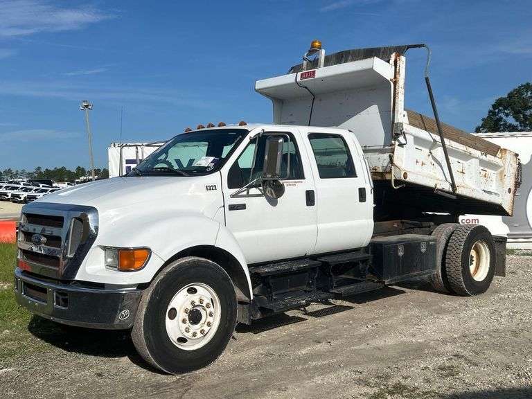 2005 Ford F-750 Crew Cab Heil 5 Yd Mason Dump Truck