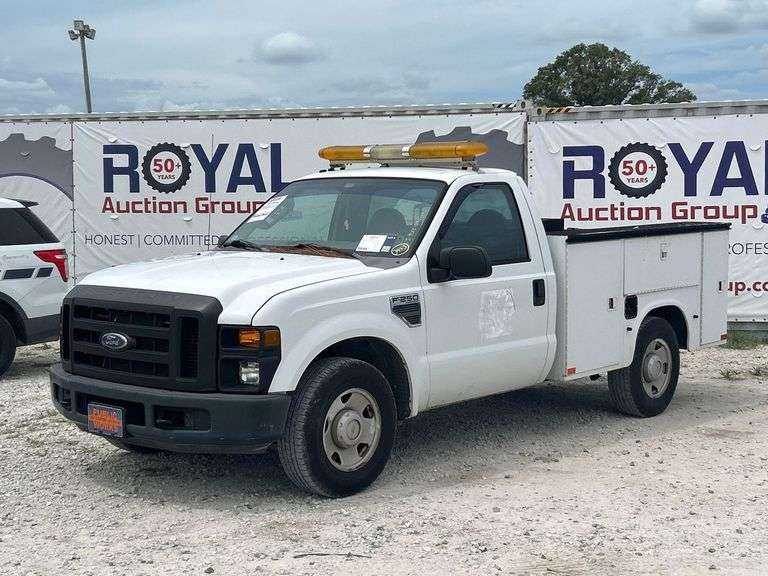 2008 Ford F-250 Service Truck with Liftgate