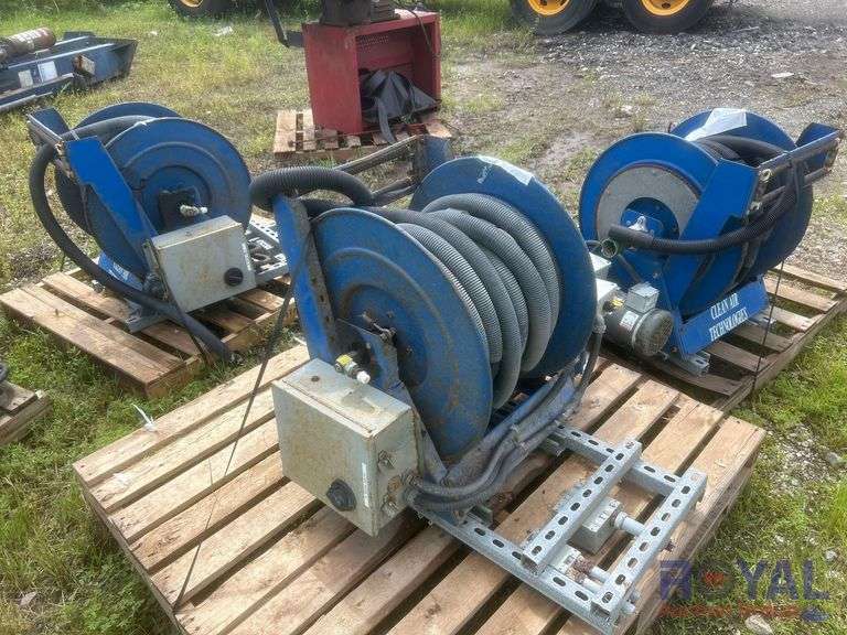Vacuum Hose with Reel