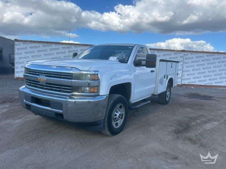 2015 Chevrolet Silverado 1500 4x4 Service Truck