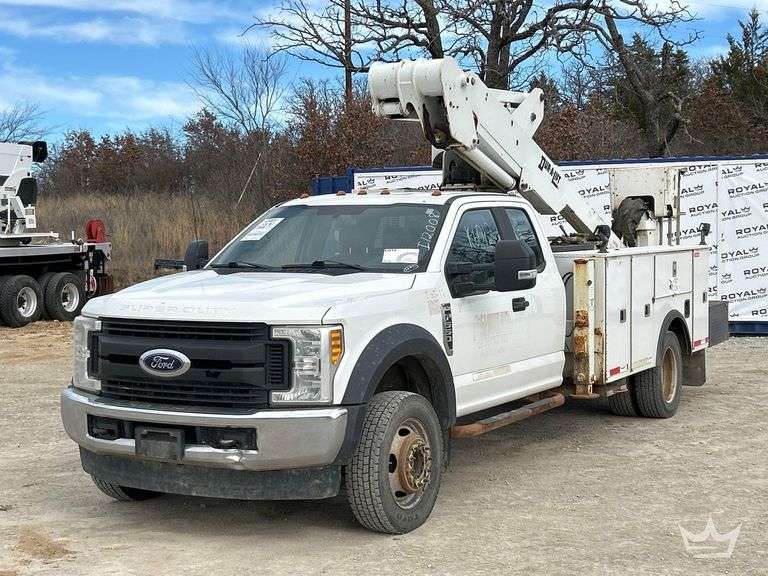 2017 Ford F-550 4x4 Dur-A-Lift DTAXS39 39ft. Bucket Truck