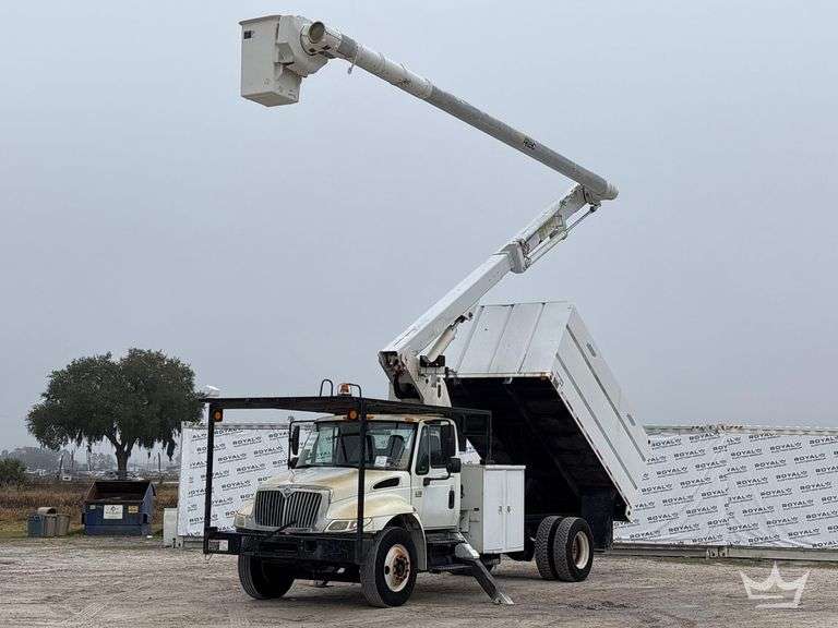 2007 International 4300 Altec LRV60 60ft Forestry Bucket Truck