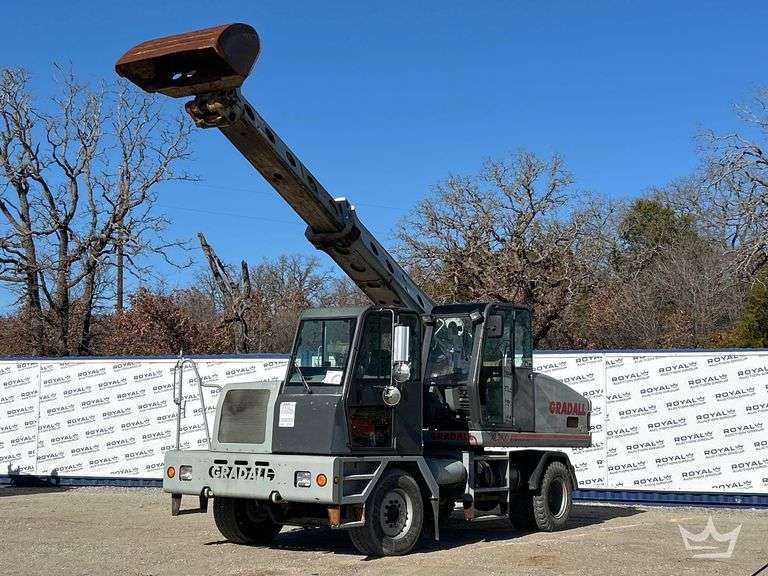 2004 Gradall XL3100 Highway Speed Wheeled Excavator
