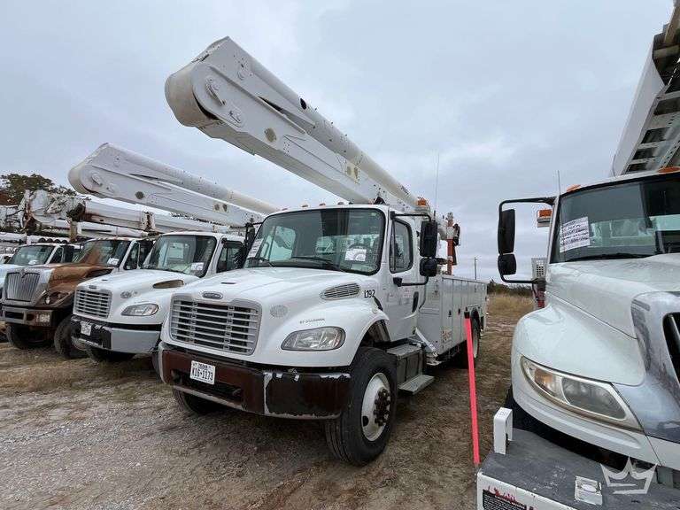 2018 Freightliner M2 106 AWD Altec AA55 56ft. Insulated Material Handling Bucket Truck