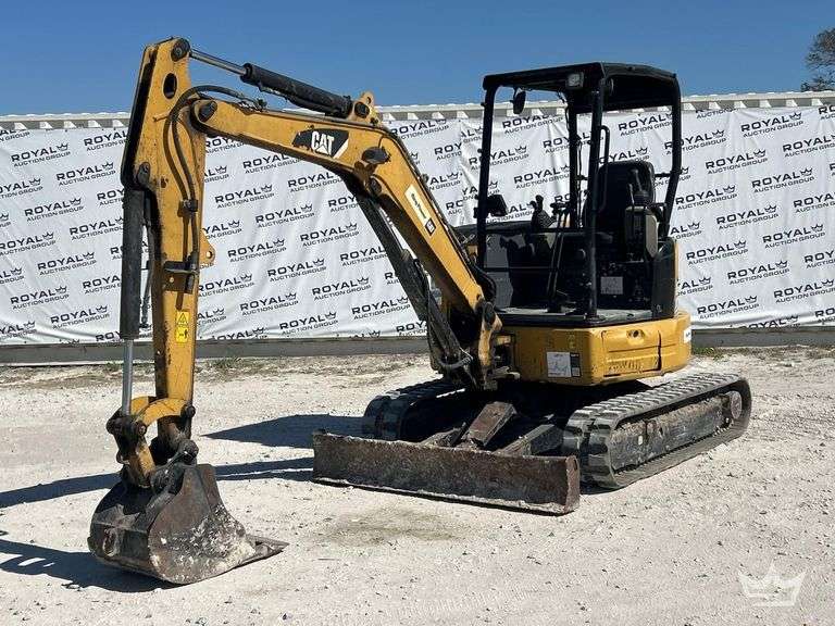 2015 Caterpillar 303.5E2 Mini Excavator