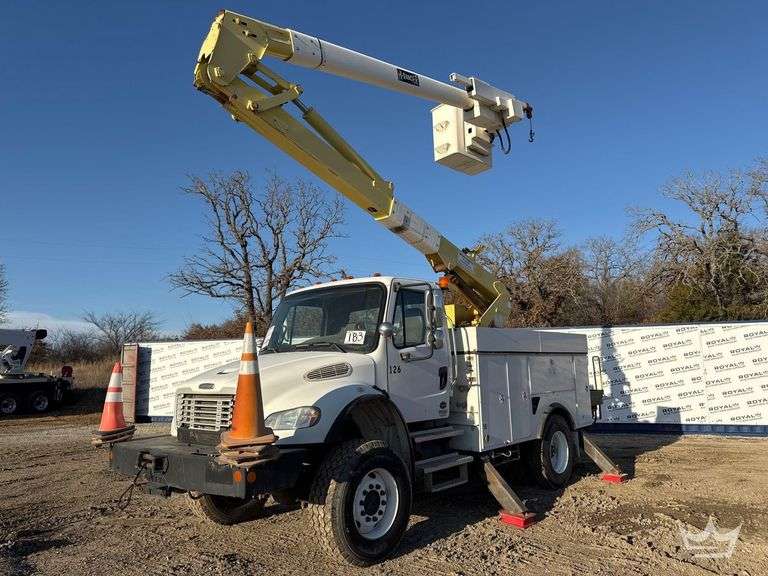 2006 Freightliner M2 106 Terex Hi-Ranger HR46M 46ft. Insulated Bucket Truck