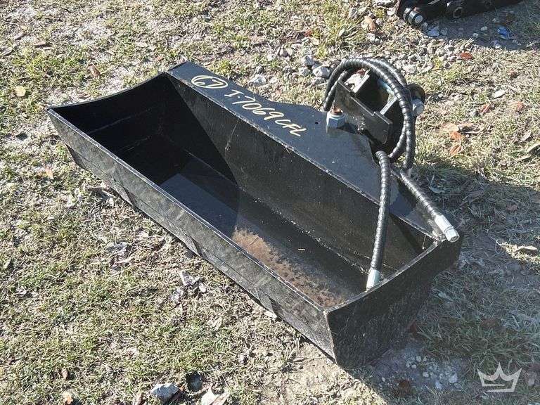 2025 Hydraulic IRANCH Tilt Bucket Mini Excavator Attachment