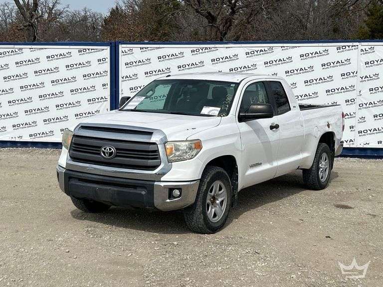 2014 Toyota Tundra Crew Cab Pickup Truck