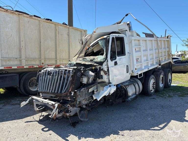 2017 International WorkStar 7500 Tri-Axle Dump Truck