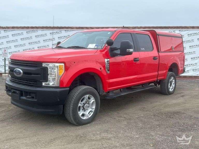 2017 Ford F-250 4x4 Crew Cab Pickup Truck