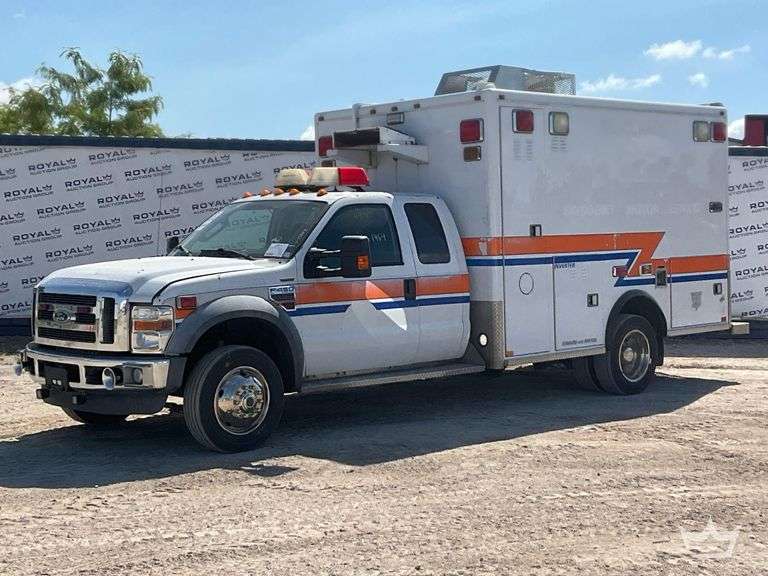 2009 Ford F-450 Ambulance