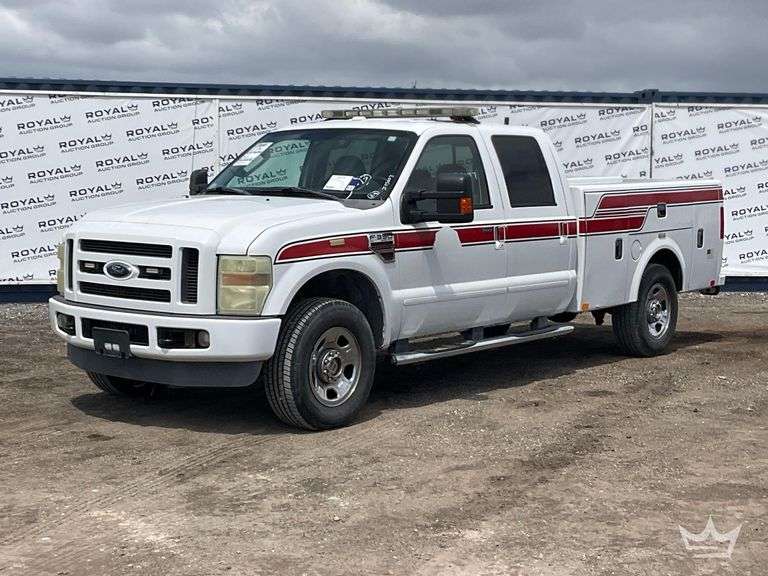 2008 Ford F-350 4x4 Crew Cab Emergency Service Truck