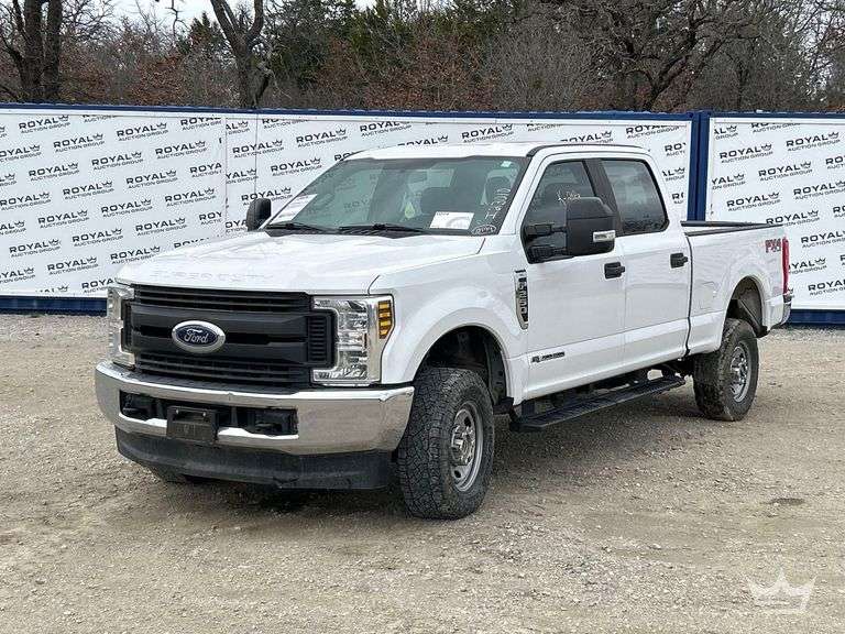 2019 Ford F-250 4x4 Crew Cab Pickup Truck