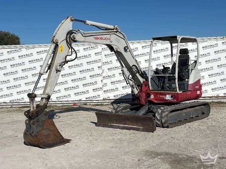 2014 Takeuchi TB260 Midi Excavator