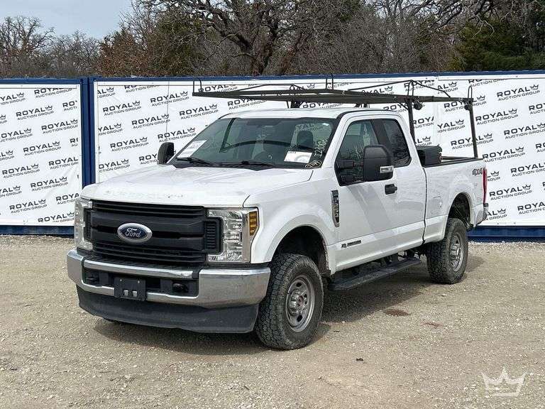 2018 Ford F-250 4x4 Ext. Cab Pickup Truck