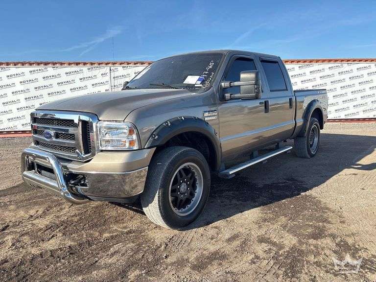 2006 Ford F-250 4x4 Crew Cab Pickup Truck