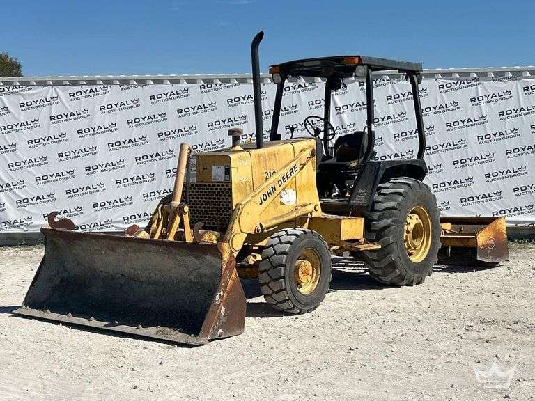 1992 John Deere 210C 58HP Loader Utility Tractor with Box Blade