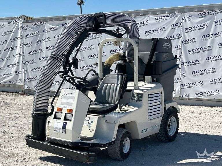 2014 Tennant ATLV 4300 All-Terrain Litter Vacuum