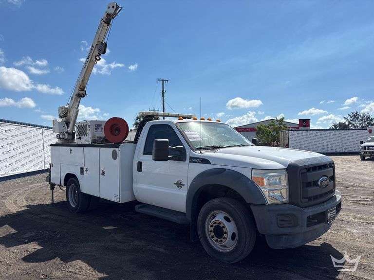 2015 Ford F-550 4x4 Liftmoore 2550 5,000lb. Crane Service Truck