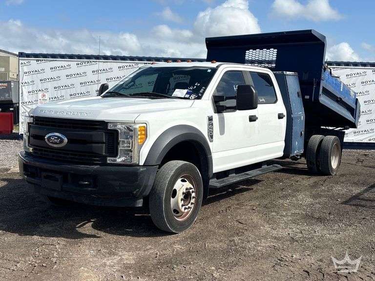 2017 Ford F-450 Crew Cab Mason Dump Truck