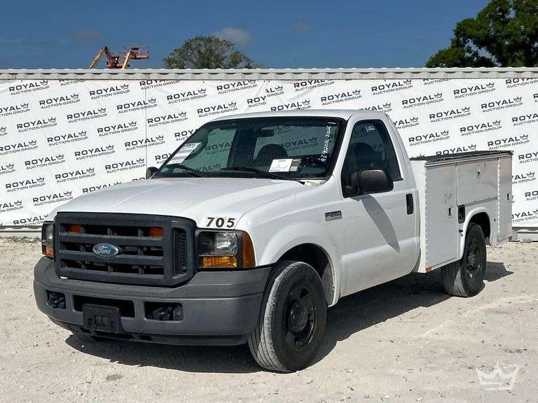 2006 Ford F-250 Knapheide Service Truck with Liftgate