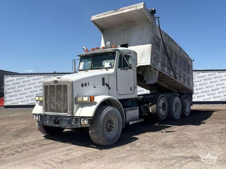 2005 Peterbilt 357 Tri-Axle Dump Truck