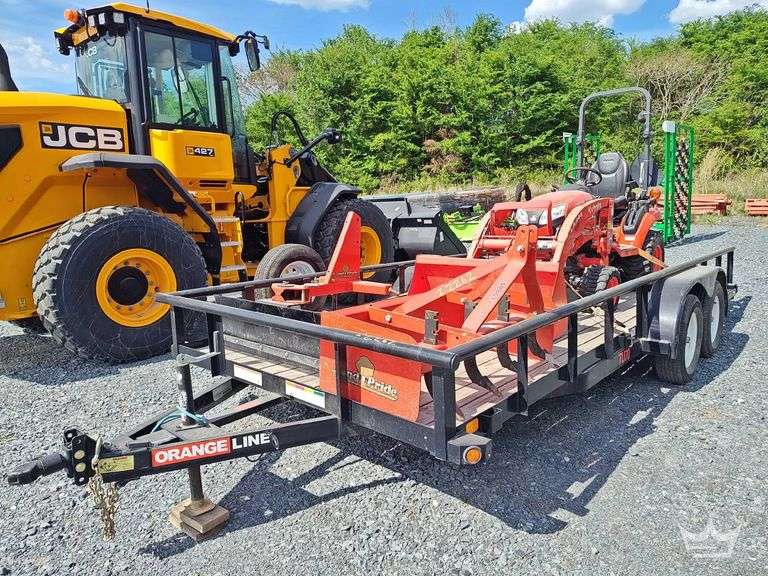 2021 Kubota BX2680 25HP 4WD Utility Loader Tractor w/ Attachments and 2021 T/A Flatbed Trailer