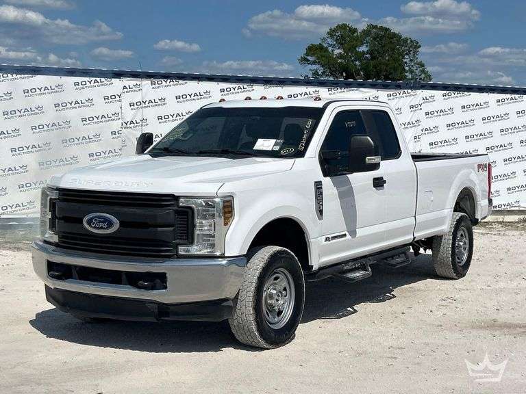 2019 Ford F-250 4x4 Ext. Cab Pickup Truck