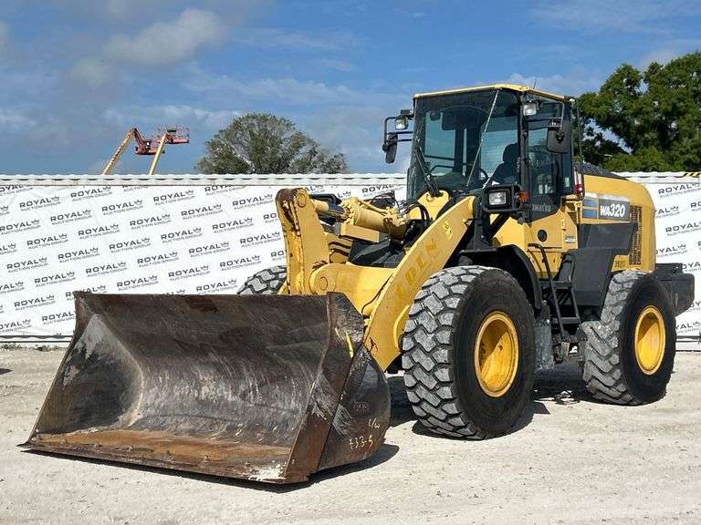 2016 Komatsu WA320-8 Articulated Wheel Loader