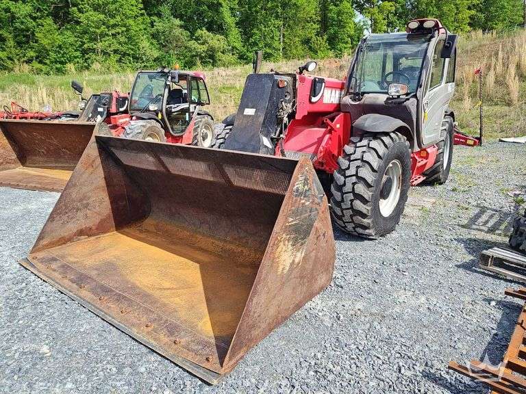 2018 Manitou MLT960 ST4 S2 13,000lb 4x4 Rough Terrain Telehandler