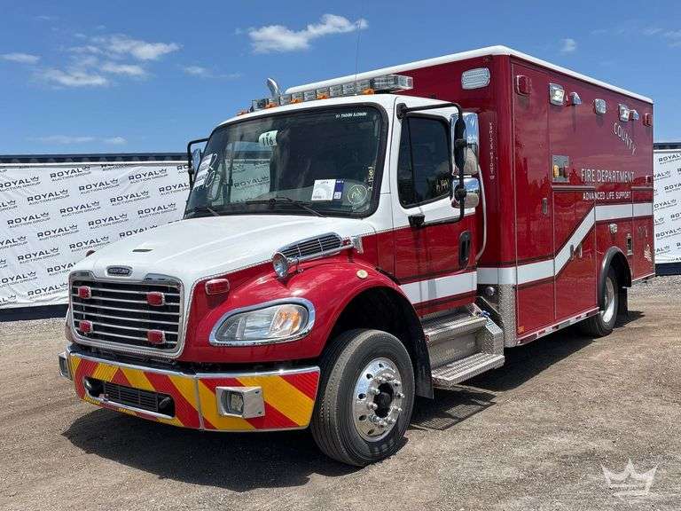 2015 Freightliner M2 106 Ambulance