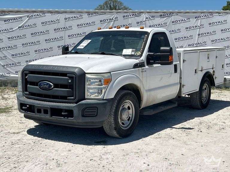 2014 Ford F-350 Altec Service Truck