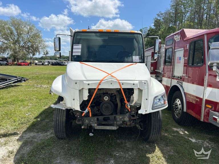 2015 Hino 338 Auto Crane 8406H 8,400lb. Crane Mechanics Truck
