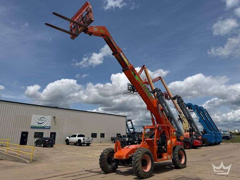 2003 Extreme XRM1045 10,000lb. 4x4 Rough Terrain Telehandler