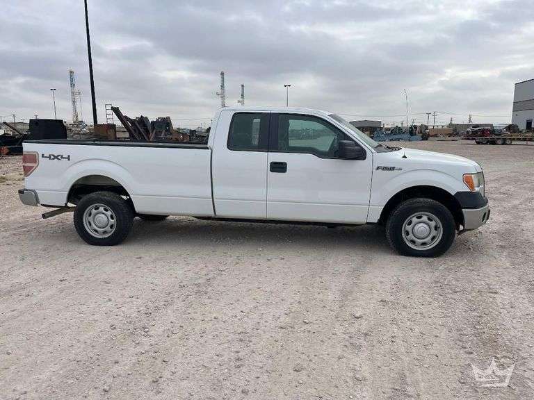 2013 Ford F-150 4x4 Ext. Cab Pickup Truck