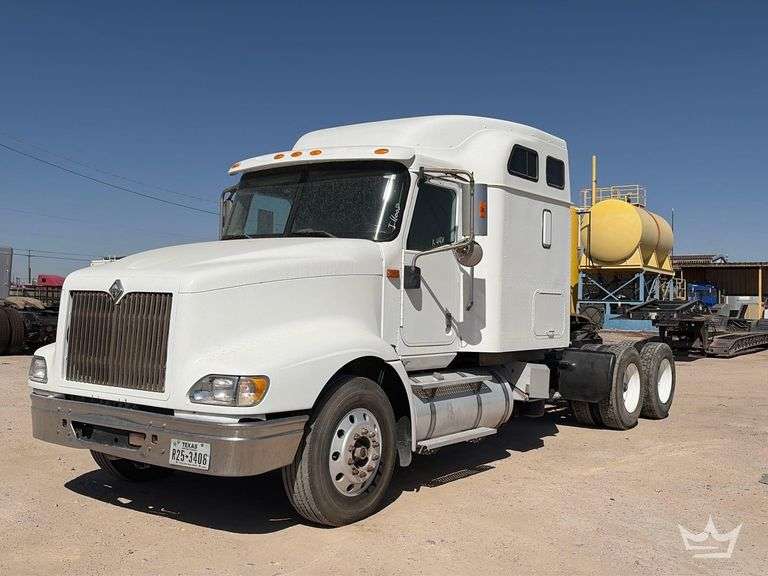 2007 International 9400i T/A Sleeper Cab Truck Tractor