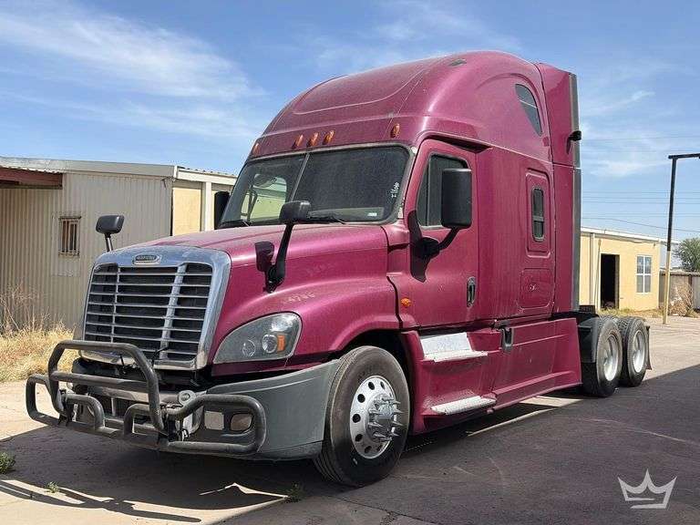 2018 Freightliner Cascadia 125 Truck T/A Sleeper Cab Truck Tractor