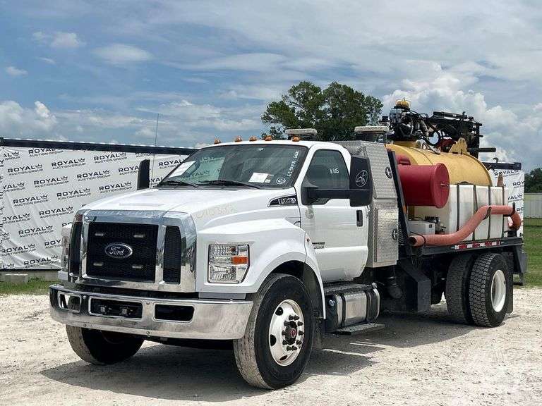 2019 Ford F-750 Vermeer Vac-Tron Vacuum Excavator Truck