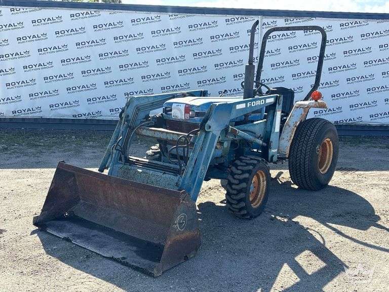 Ford 4WD Loader Utility Tractor