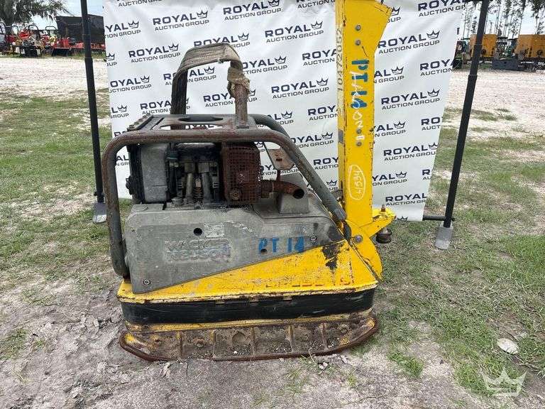 2016 Wacker Neuson DPU5545 Vibratory Plate Compactor