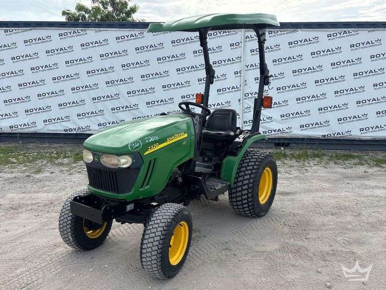 2016 John Deere 2320 24HP Utility Tractor