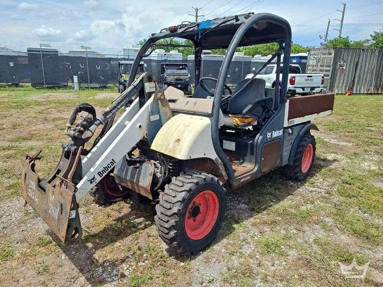 2006 Bobcat 5600 AWD Utility Cart w/ High Flow Hydraulic Loader Arm